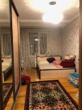 2-комнатная квартира, Абдымомунова-Манаса (в районе Проспект Чуй – Проспект Манаса, Первомайский район, г. Бишкек), помесячно