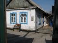 2-комнатный дом (33.00м<sup>2</sup>, 3.00 соток) , Кишиневская-Разина, помесячно(мкр. Восток-5, Свердловский район, г. Бишкек)