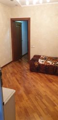 4-комнатная квартира, Турусбекова-Московская (р-н Жибек-Жолу – Проспект Манаса, Ленинский район, г. Бишкек), помесячно