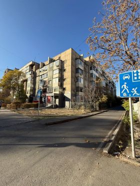 3-комнатная квартира, Абдрахманова -Токтогула (Свердловский район, г. Бишкек)