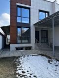 6-комнатный дом (227.40м<sup>2</sup>, 2.50 соток) , Тыныстанова-Ахунбаева (г. Бишкек)